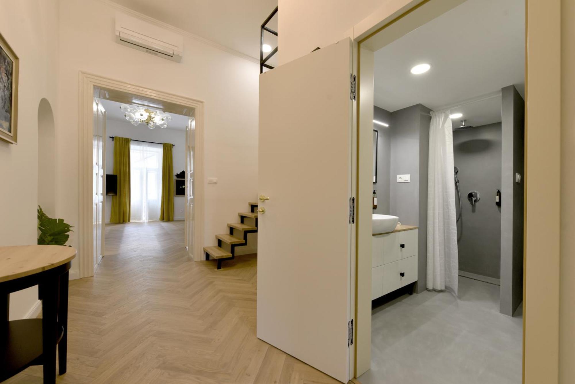 Apartman S Balkonom Trenčín Exterior foto